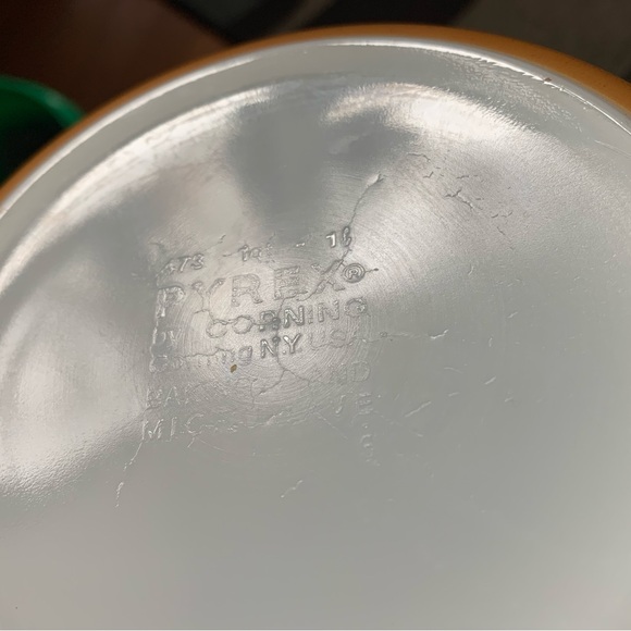 VTG PYREX old Orchard 1 Qt dish - Picture 6 of 8